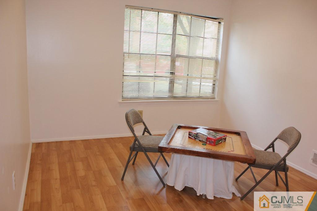 88 Keystone Court Edison, NJ 08817 - Photo 12 of 13 Gallery Image 12