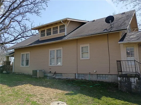 $89,900 | 101 North Elm Street, Stanberry, MO 64489