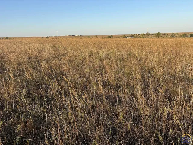 $47,400 | 1961 Highway 50, Strong City, KS 66869