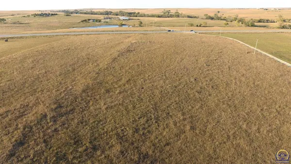 $47,400 | 1961 Highway 50, Strong City, KS 66869