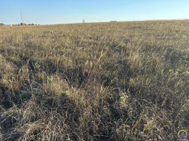 $47,400 | 1961 Highway 50, Strong City, KS 66869