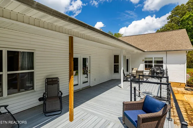 $615,000 | 1812 Crazyhorse Drive, Maryville, TN 37801