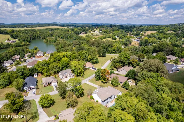 $615,000 | 1812 Crazyhorse Drive, Maryville, TN 37801