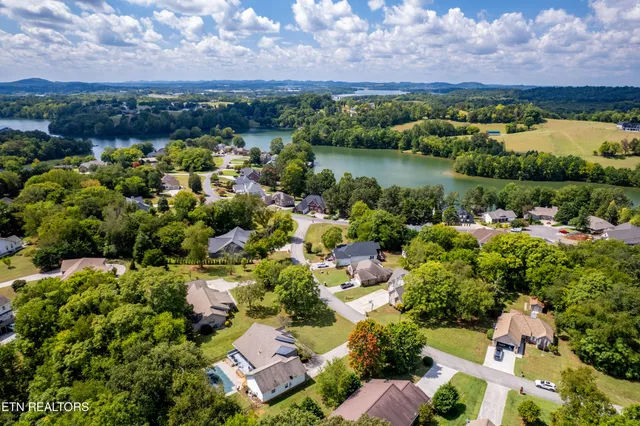 $615,000 | 1812 Crazyhorse Drive, Maryville, TN 37801