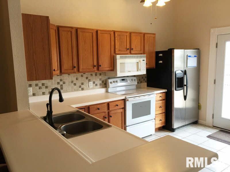 407 Emperor Lane Herrin, IL 62948 - Photo 12 of 22 Gallery Image 12