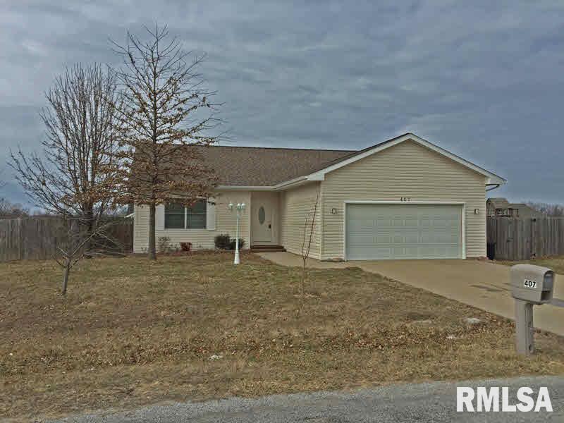 407 Emperor Lane Herrin, IL 62948 - Photo 2 of 22 Gallery Image 2