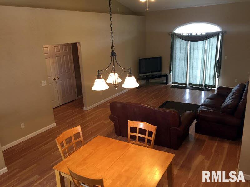 407 Emperor Lane Herrin, IL 62948 - Photo 6 of 22 Gallery Image 6
