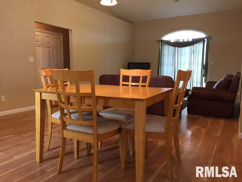 407 Emperor Lane Herrin, IL 62948 - Photo 9 of 22 Gallery Image 9