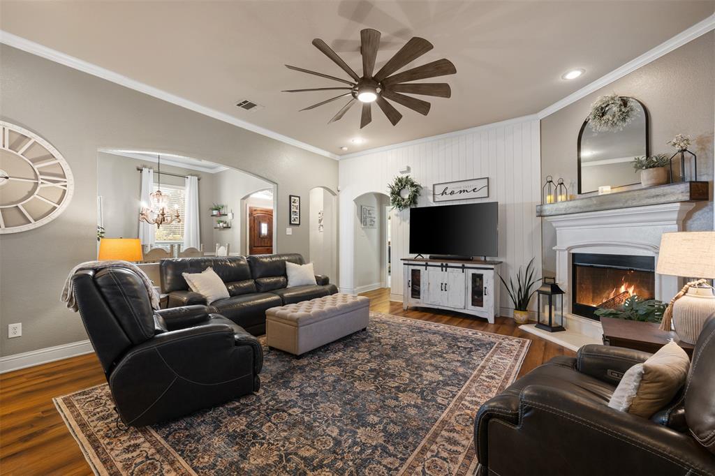5200 Medallion Court Midlothian, TX 76065 - Photo 14 of 40