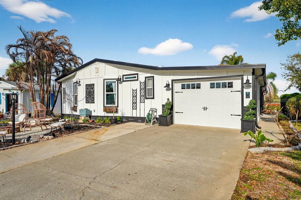 747 Navigators Way Edgewater, FL 32141 - Photo 10 of 73