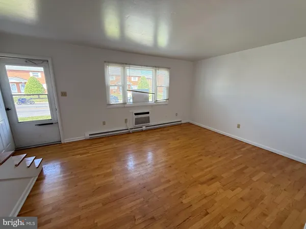 $1,450 | 2256 Roosevelt Boulevard, Winchester, VA 22601