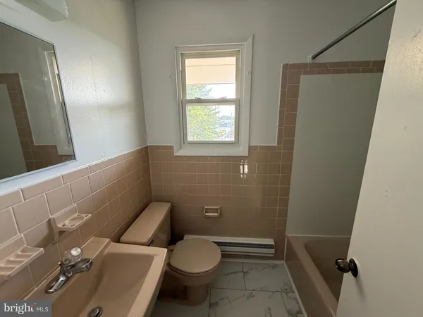 $1,450 | 2256 Roosevelt Boulevard, Winchester, VA 22601