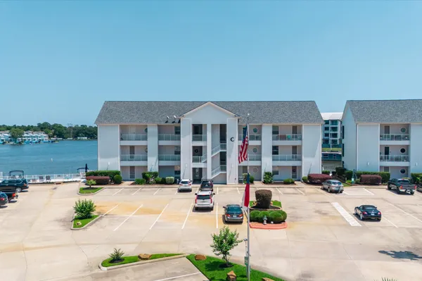 $327,000 | 168 Lake Point Boulevard, Unit C202, Conroe, TX 77356
