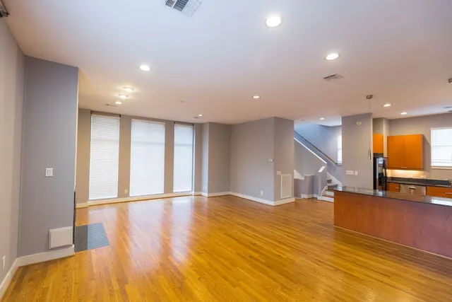 $3,300 | 2402 Morgan Street, Unit A, Houston, TX 77006