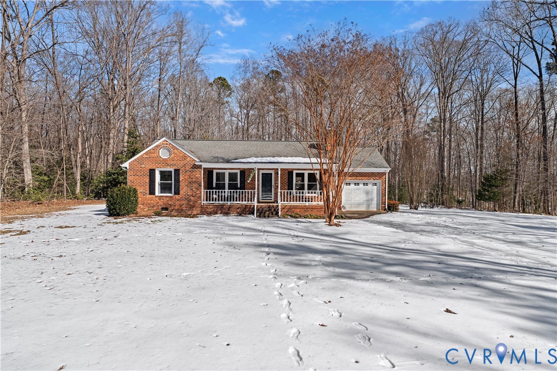 911 Hallsboro Road Midlothian, VA 23112 - Photo 1 of 31 Gallery Image 1