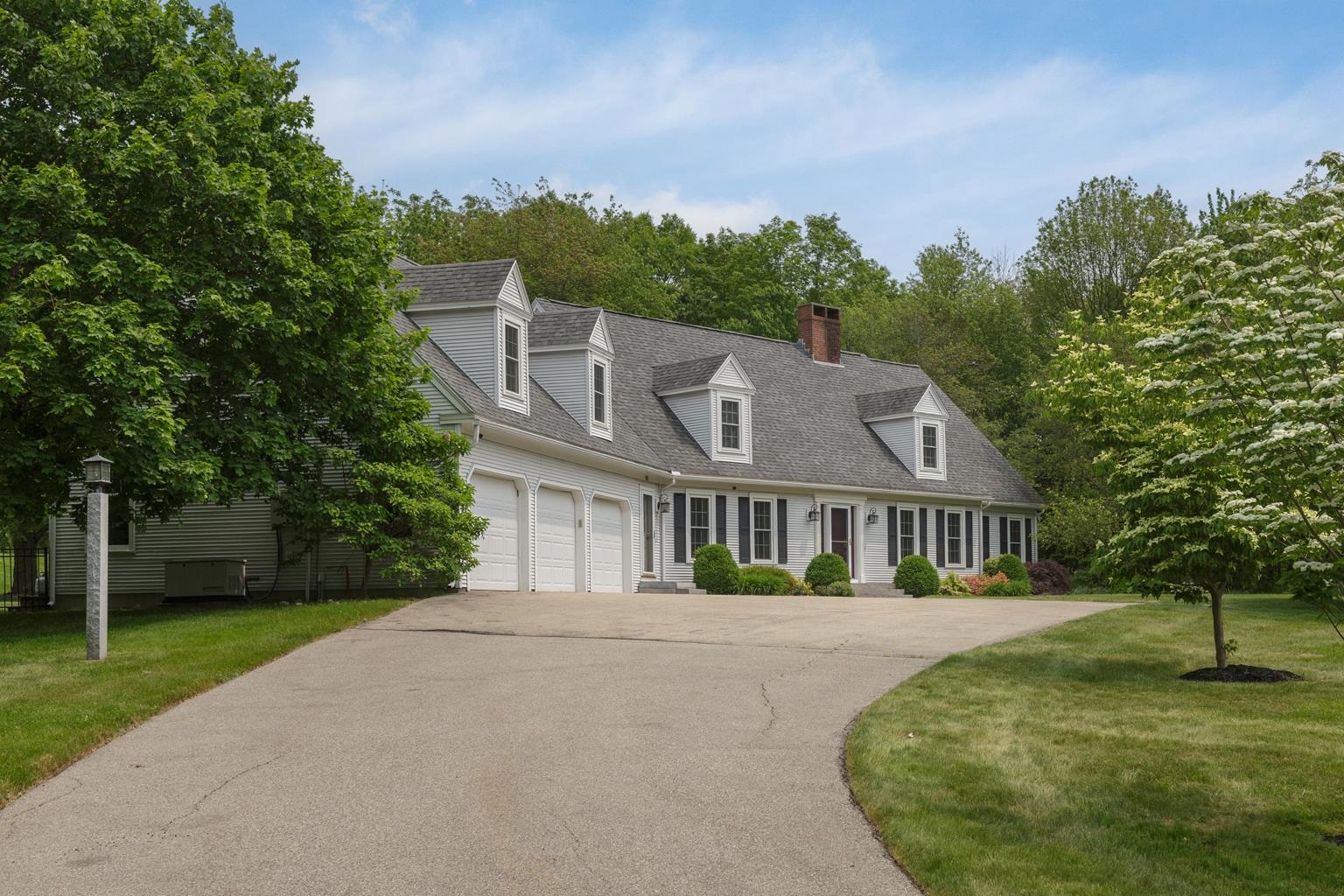 40 Lane Road Derry, NH 03038 - Photo 6 of 57