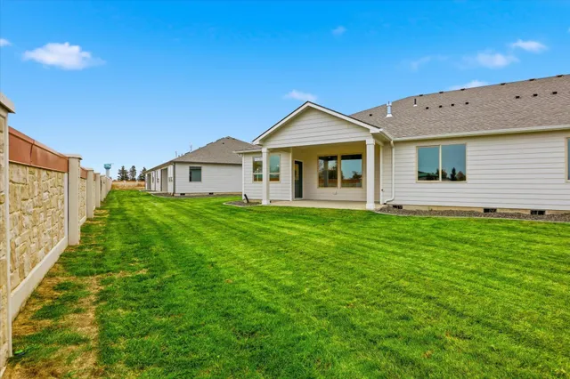 $505,850 | 20 North Country Club Drive, Unit 20, Deer Park, WA 99006