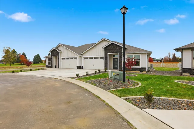 $505,850 | 20 North Country Club Drive, Unit 20, Deer Park, WA 99006