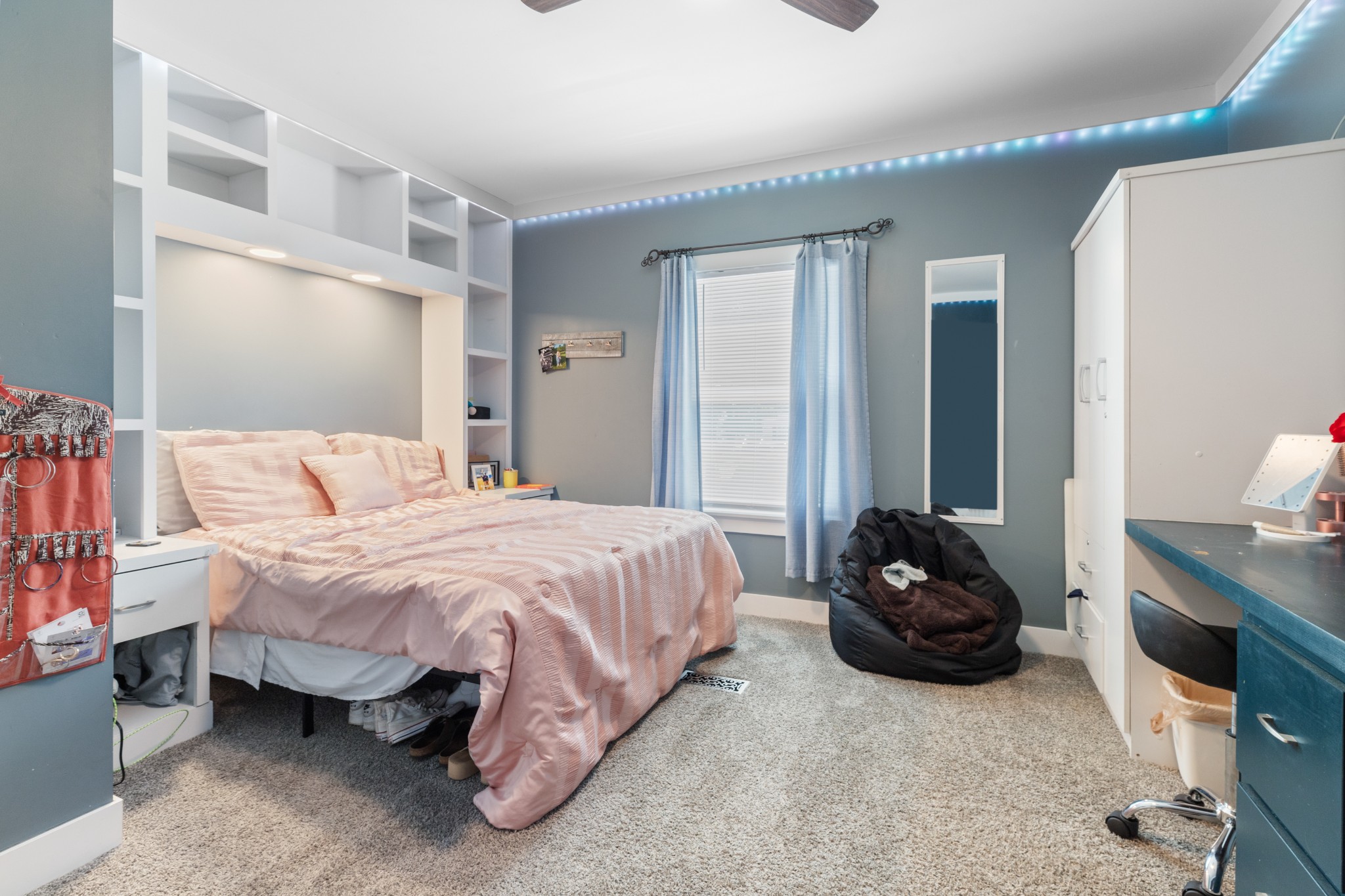 724 Plunders Creek Road Dickson, TN 37055 - Photo 15 of 29 a bedroom with a bed and a window