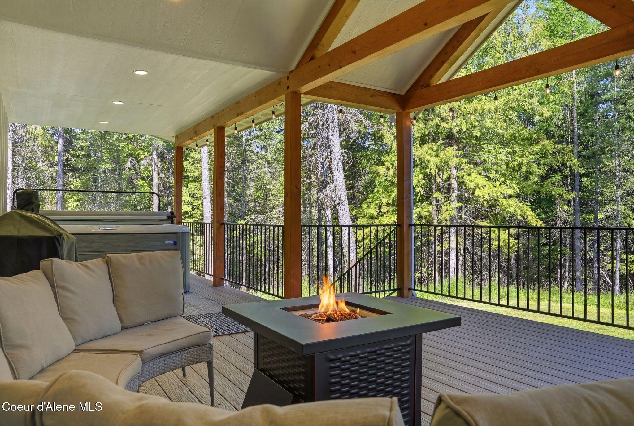 95 Klickitat Road Cocolalla, ID 83813 - Photo 49 of 66 Covered Deck