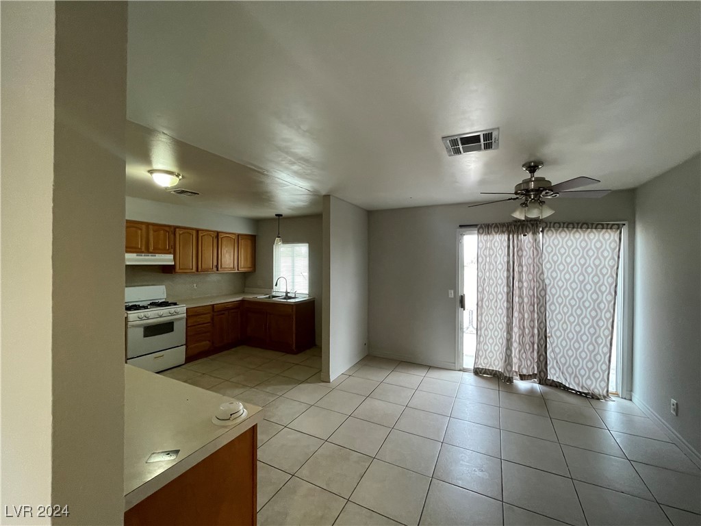2529 Rialto Road Las Vegas, NV 89108 - Photo 3 of 9 Gallery Image 3