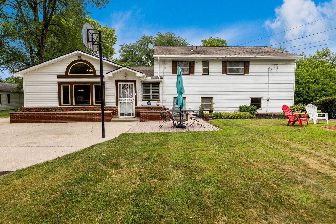 2545 Fishinger Road Columbus, OH 43221 - Photo 4 of 22