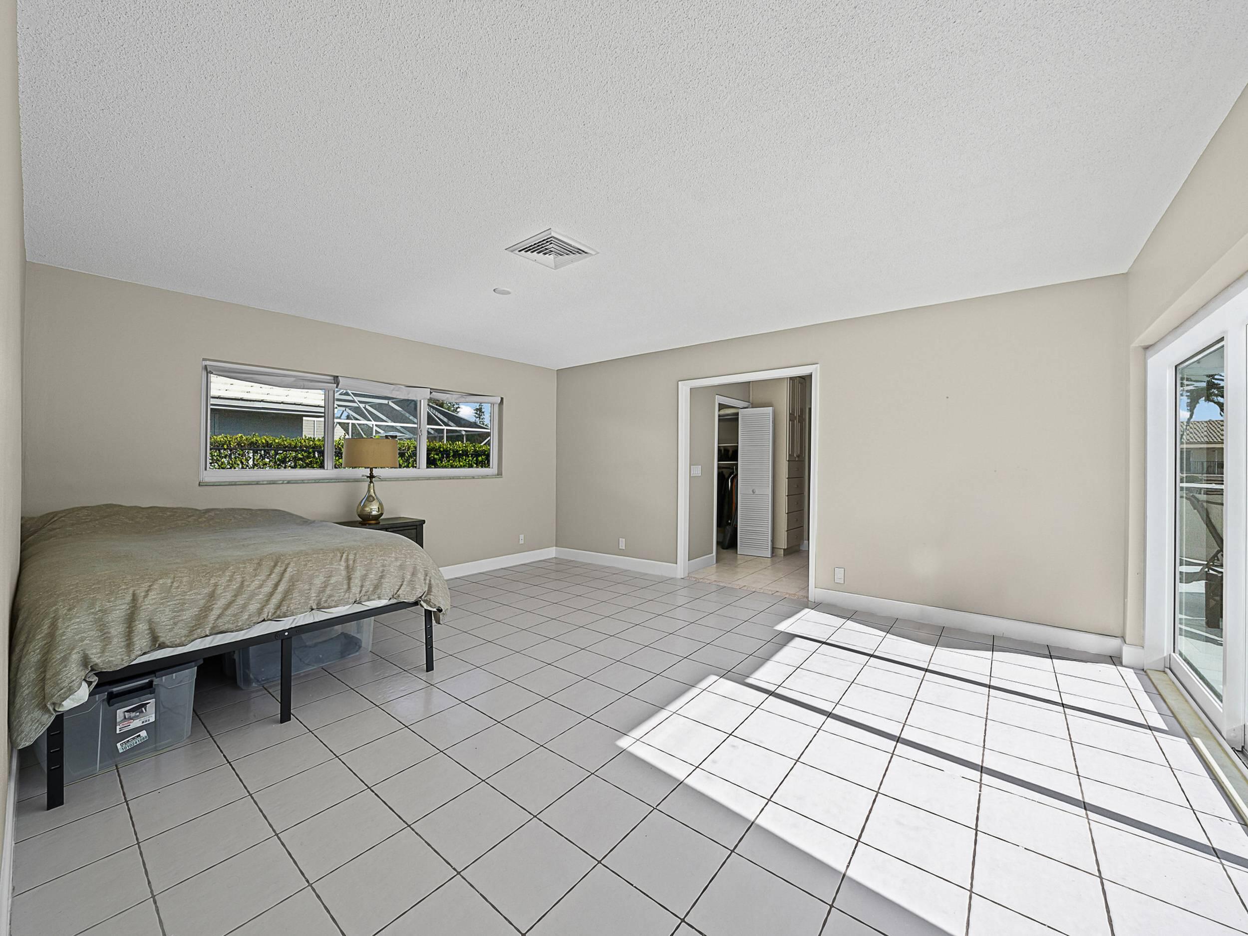 830 Cypress Way Boca Raton, FL 33486 - Photo 14 of 22 Primary