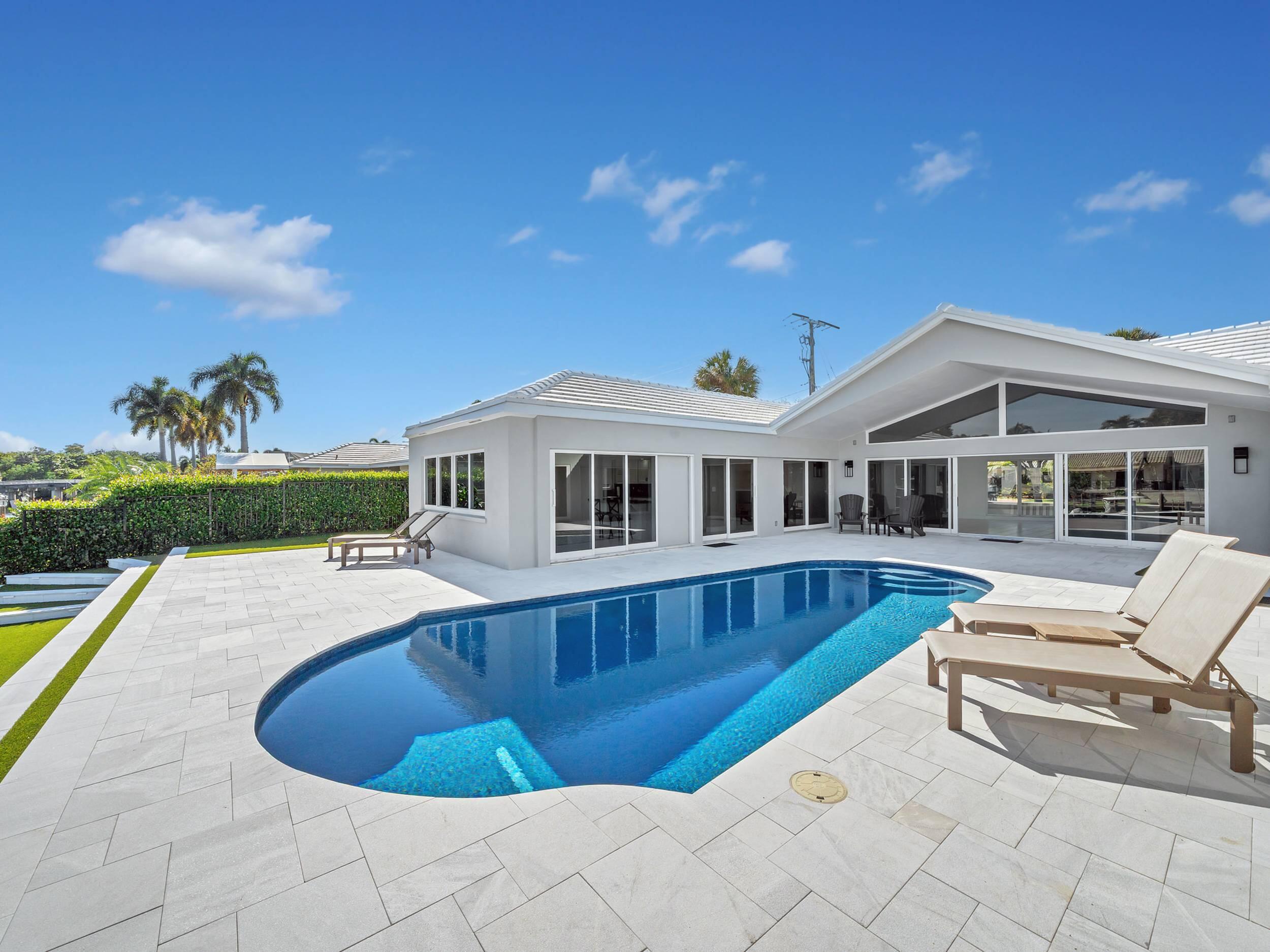 830 Cypress Way Boca Raton, FL 33486 - Photo 6 of 22 Pool patio