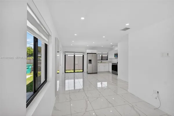 $3,650 | 2492 Southwest 44th Street, Unit 2492, Miami, FL 33185