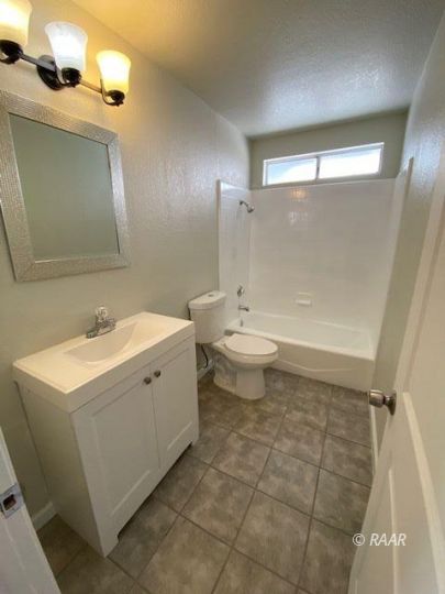 931 West Sullivan Avenue Ridgecrest, CA 93555 - Photo 9 of 12 Gallery Image 9
