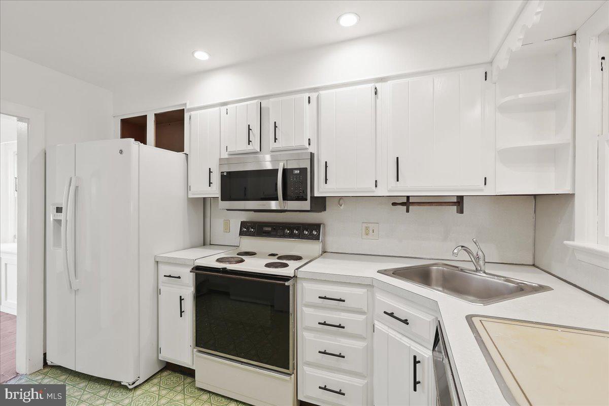 43 Wilburtha Road Ewing, NJ 08628 - Photo 13 of 37