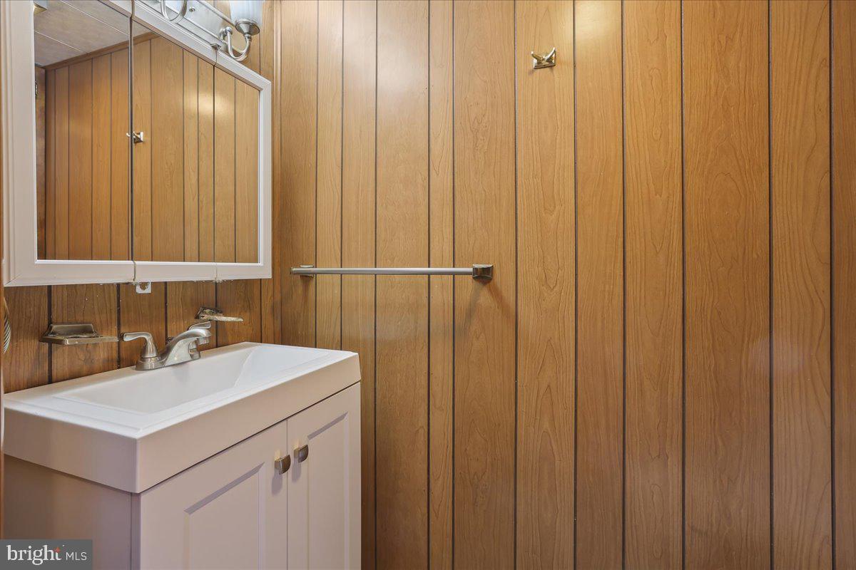 43 Wilburtha Road Ewing, NJ 08628 - Photo 20 of 37