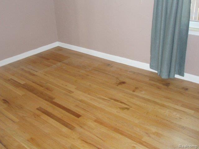 3221 Wakefield Road Berkley, MI 48072 - Photo 9 of 19 Exposed Wood Floors Thruout