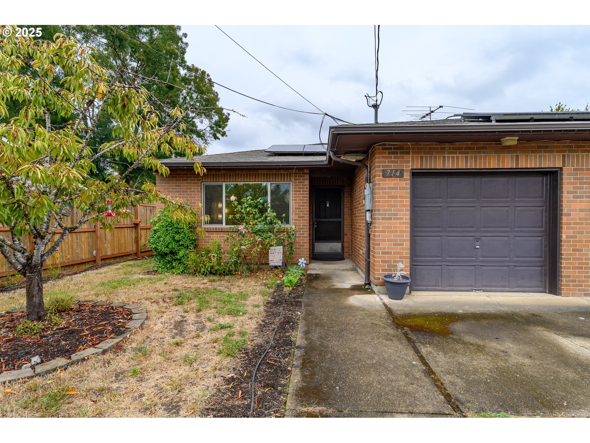 714 South Meridian Street Newberg, OR 97132 - Photo 34 of 35 a view of a house with a outdoor space