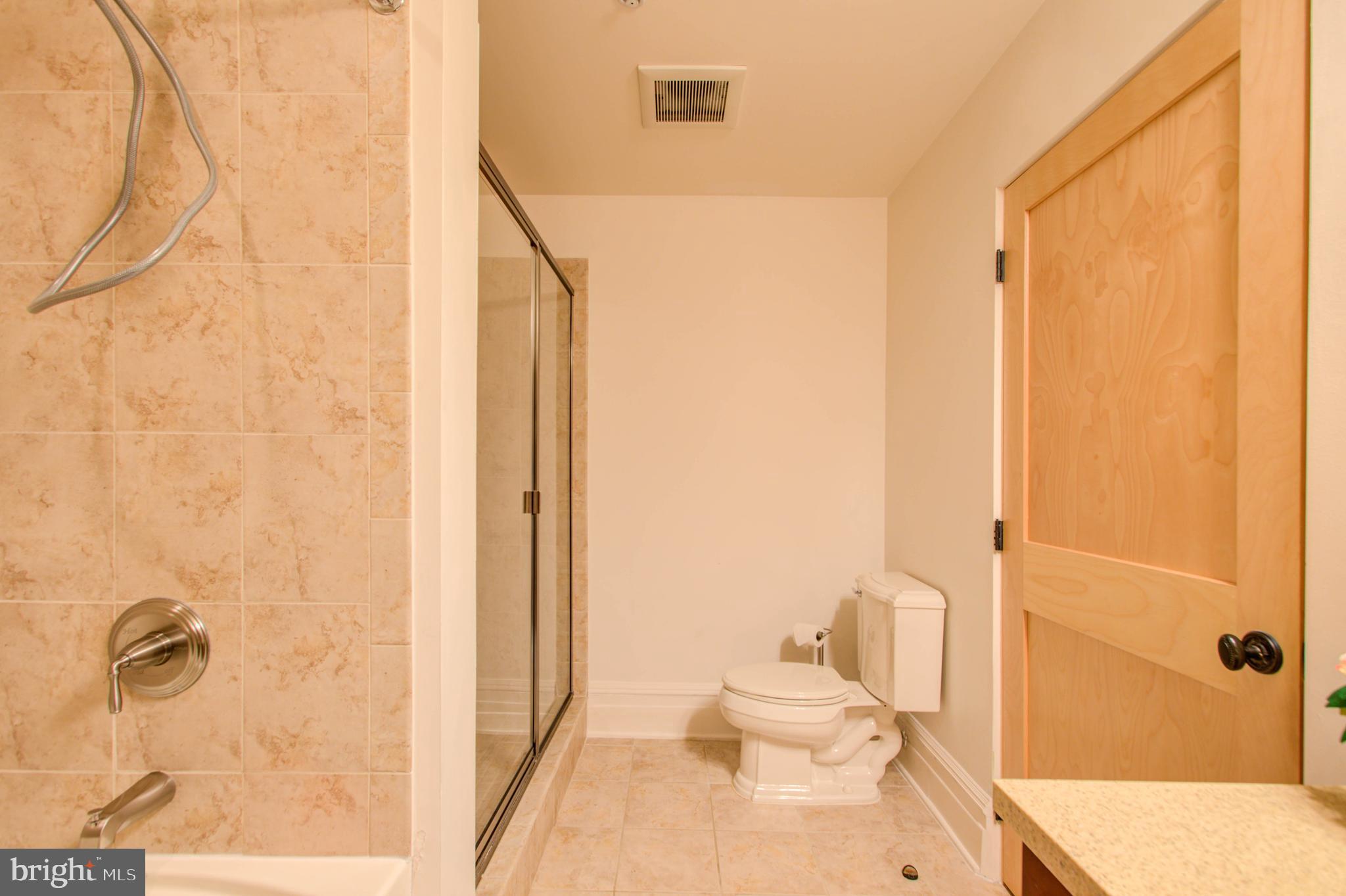 9610 Dewitt Drive, Unit PH410 Silver Spring, MD 20910 - Photo 20 of 64