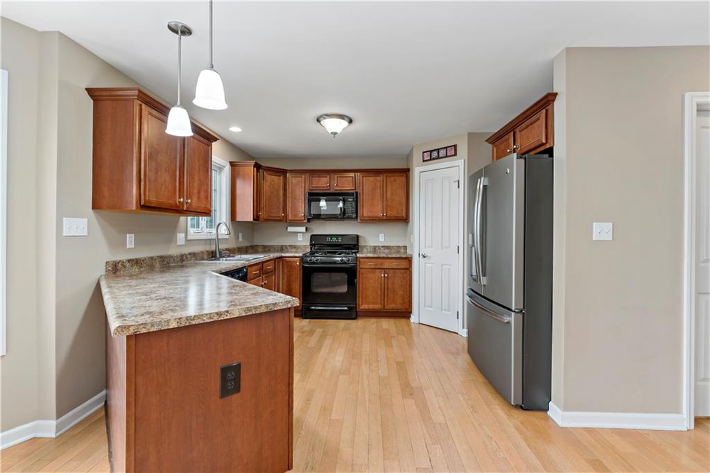 412 Old Clairton Road Clairton, PA 15025 - Photo 12 of 39