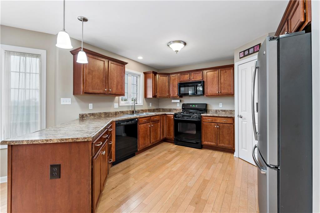 412 Old Clairton Road Clairton, PA 15025 - Photo 13 of 39