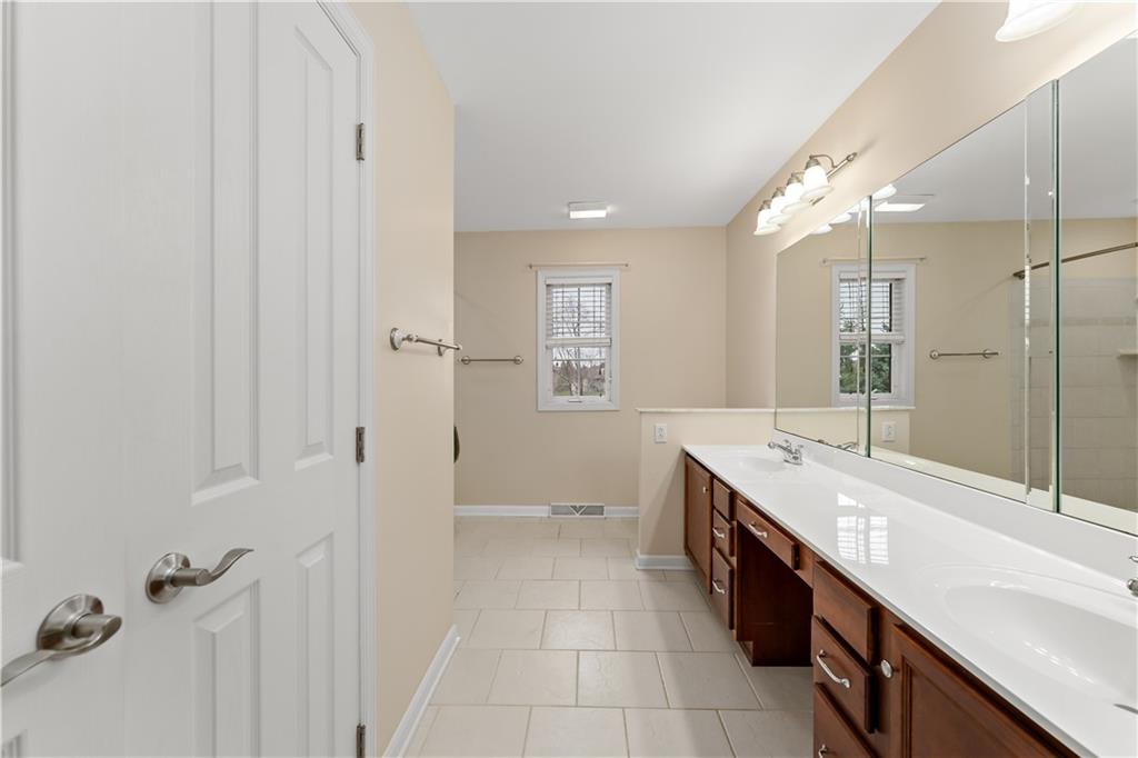 412 Old Clairton Road Clairton, PA 15025 - Photo 17 of 39