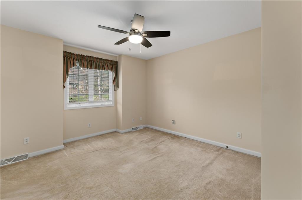 412 Old Clairton Road Clairton, PA 15025 - Photo 21 of 39