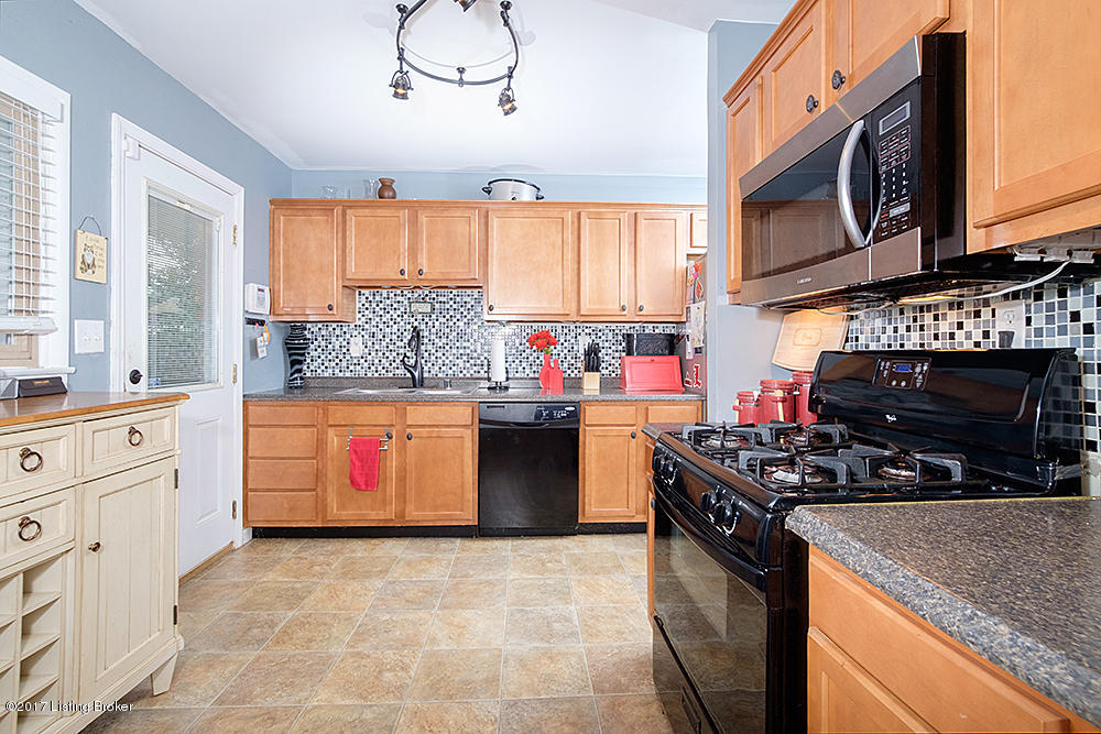 2963 Rio Rita Avenue Louisville, KY 40220 - Photo 15 of 35 DSCF4768-Edit