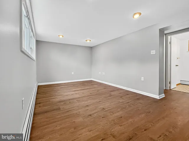 $429,000 | 13430 Greenacre Drive, Woodbridge, VA 22191