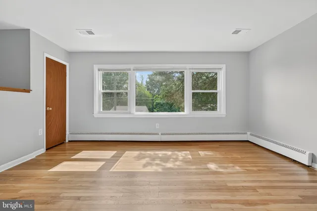 $429,000 | 13430 Greenacre Drive, Woodbridge, VA 22191