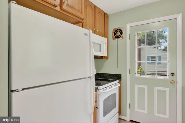 $429,000 | 13430 Greenacre Drive, Woodbridge, VA 22191