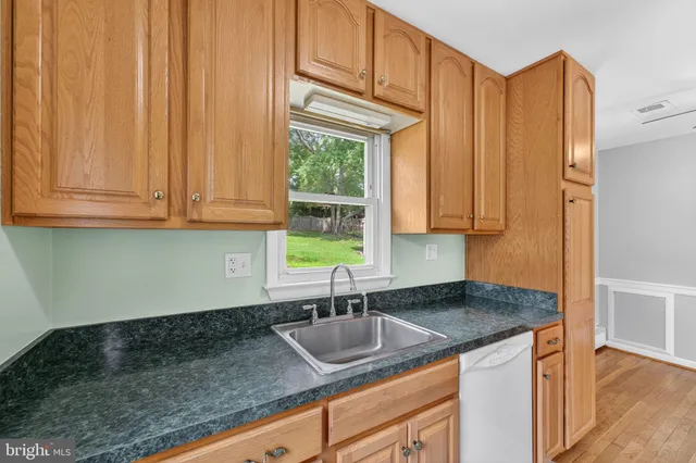 $429,000 | 13430 Greenacre Drive, Woodbridge, VA 22191