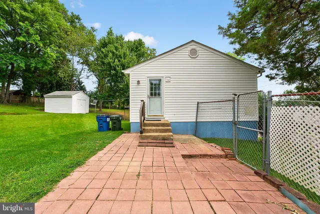 $429,000 | 13430 Greenacre Drive, Woodbridge, VA 22191