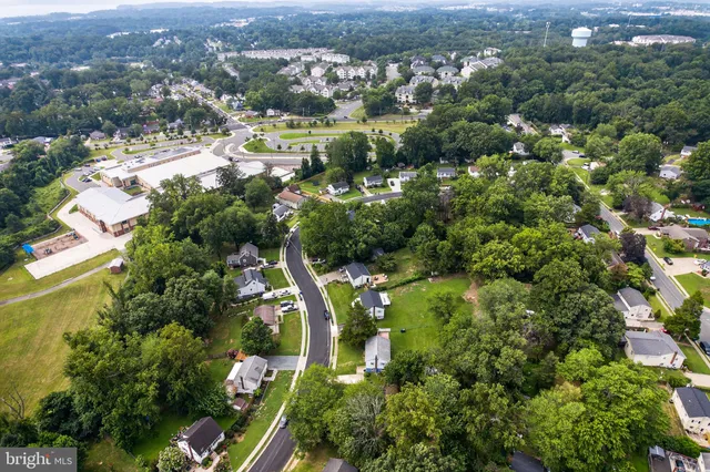 $429,000 | 13430 Greenacre Drive, Woodbridge, VA 22191