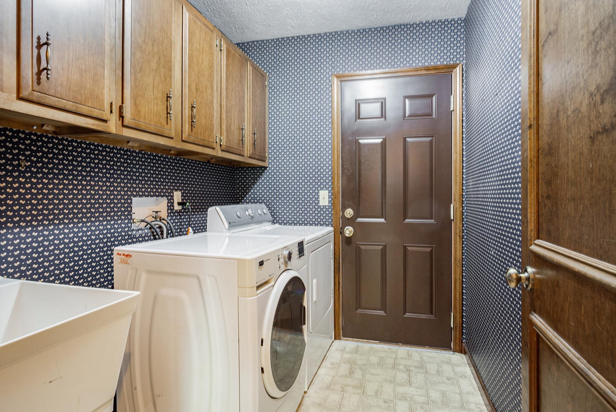 2210 Hook Road Mishawaka, IN 46544 - Photo 17 of 36 Gallery Image 17