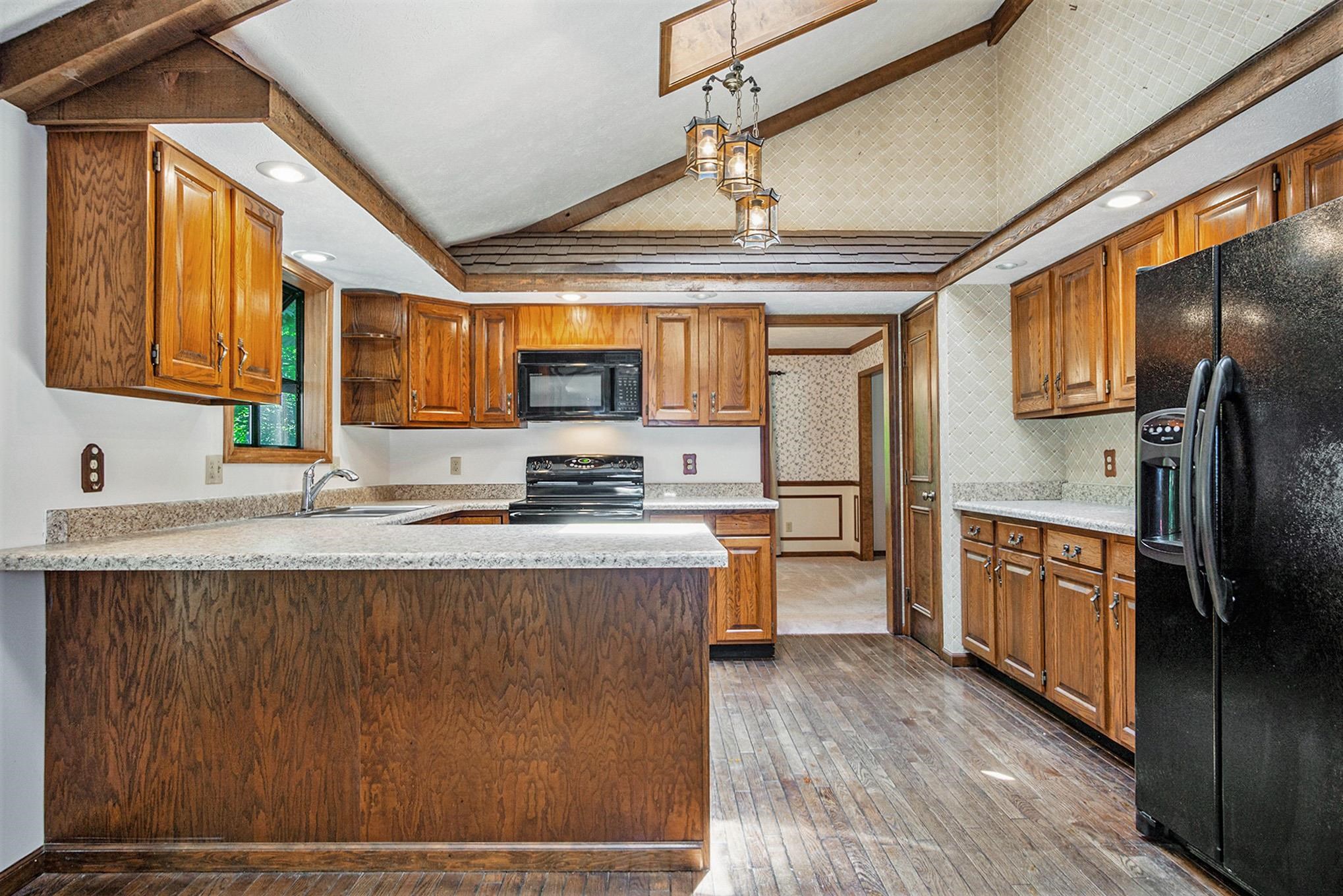2210 Hook Road Mishawaka, IN 46544 - Photo 8 of 36 Gallery Image 8