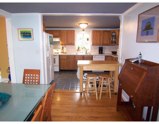 11 Byrne Road Milton, MA 02186 - Photo 8 of 12 Gallery Image 8