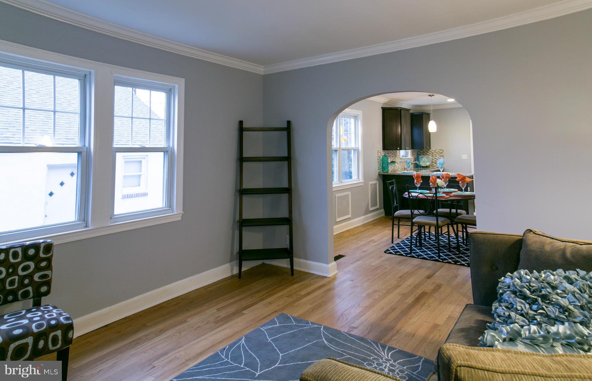 2610 Wentworth Road Baltimore, MD 21234 - Photo 3 of 30 Living Room